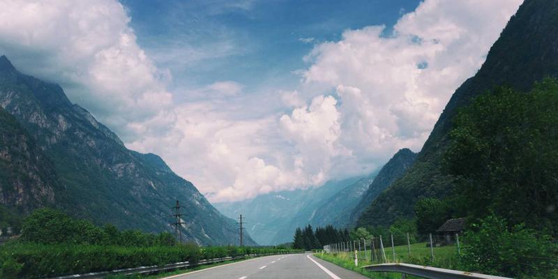 装配式混凝土结构套筒灌浆饱满度无损检测技术对比研究：工程鉴定与结构安全评估的关键